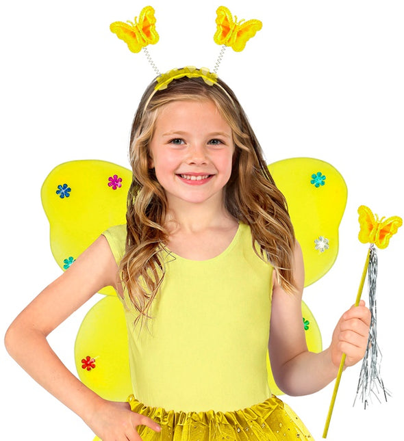 PERHONEN ASETETTU KELTAINEN