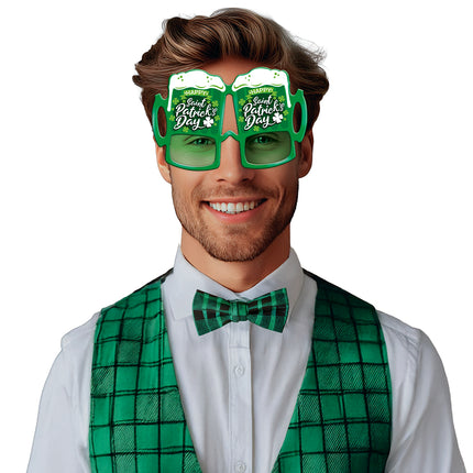 Pyhän Patrickin päivän lasit olutta