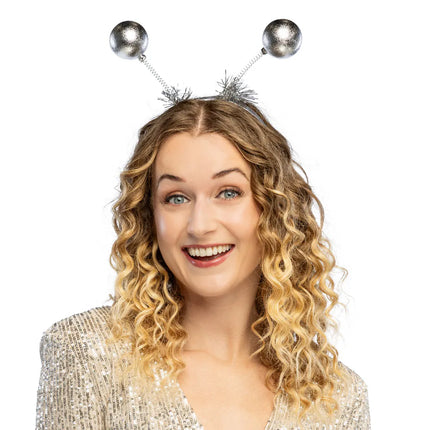 Globe-diadeemi, hopea