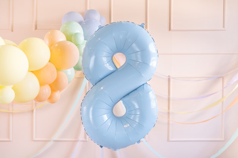 8 Jaar Cijfer Ballon Lichtblauw Leeg 72cm van Partydeco koop je bij Partywinkel