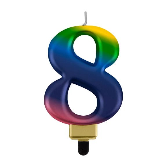 8 Jaar Kaars Regenboog 8cm van VDV Benefit koop je bij Partywinkel