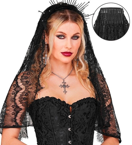 Halloween-huntu, musta pitsi