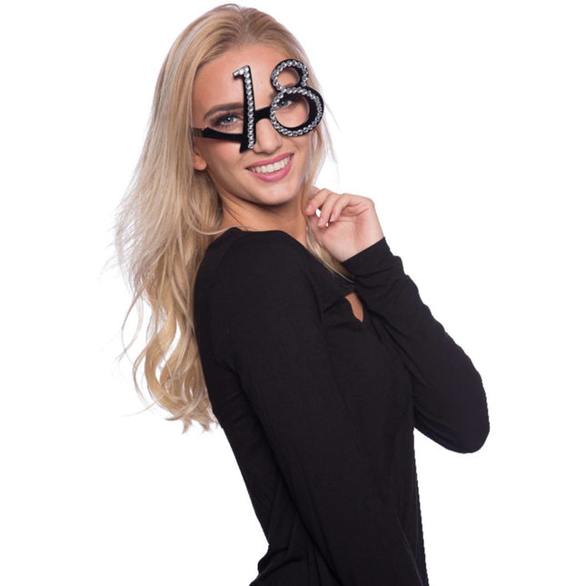 Bril 18 Jaar van Folat koop je bij Partywinkel