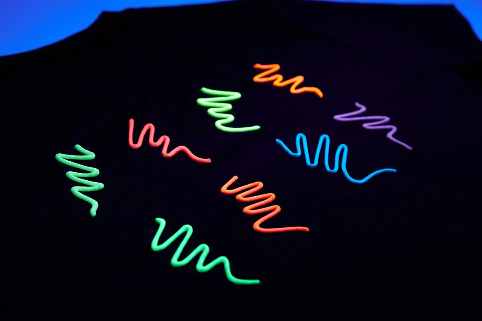 Moon Glow Hehkuva kangasmaali näkymätön 30ml