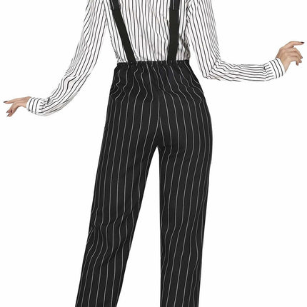 Gangsteri puku naiset