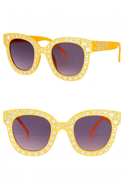 Lasit oranssi kivillä