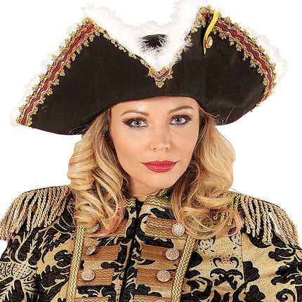 Hattu Kolmipiikkinen kapteeni