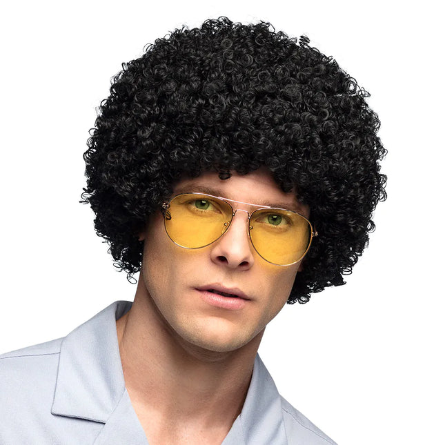 Musta peruukki kiharat