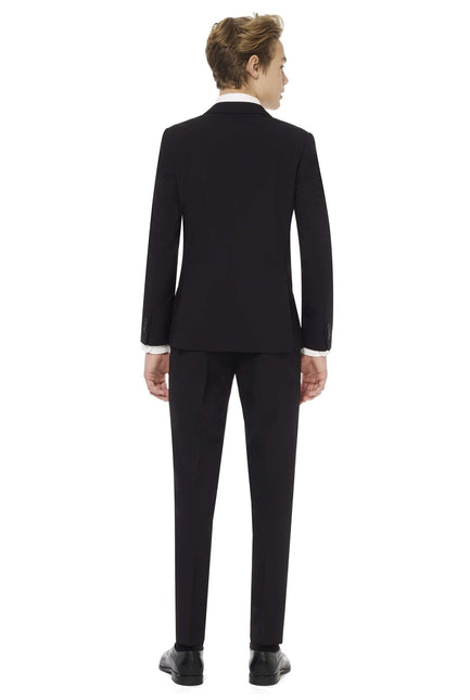 Musta puku poika teini OppoSuits