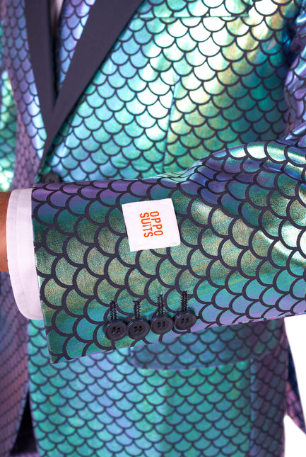 Puku Scales Holographic