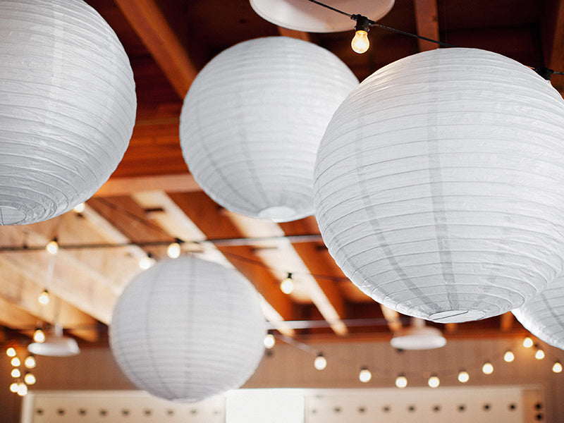 Valkoinen lyhty pyöreä 25cm