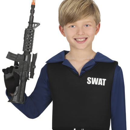 Väärennetty ase tähtäimillä 44cm