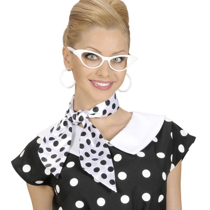 Valkoinen musta huivi