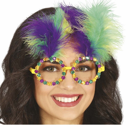 Silmälasit höyhenillä