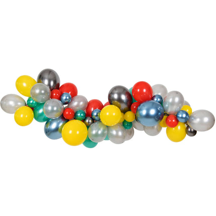 Värillinen ilmapallo kaari hirviö