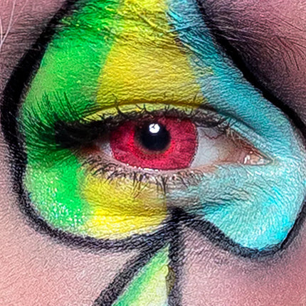 Punainen väri linssit hullu