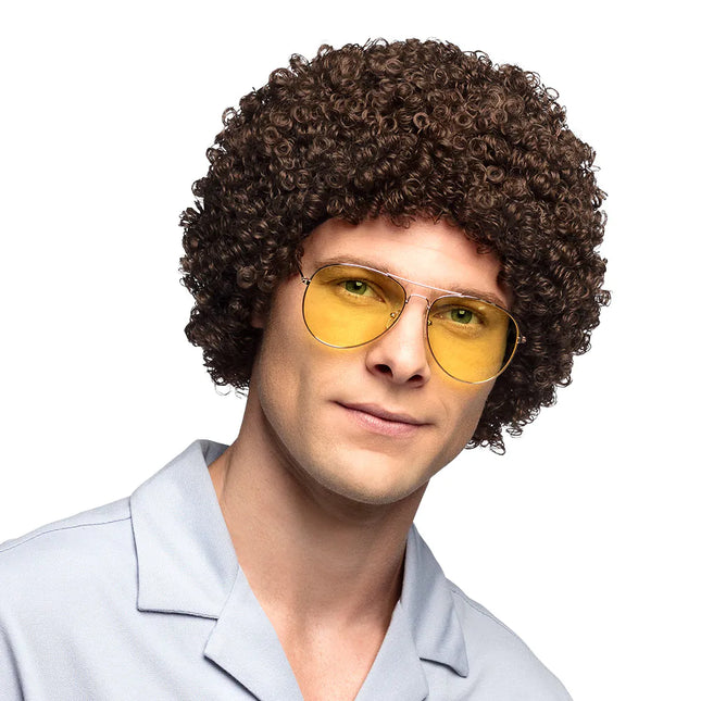 Tummanruskea peruukki kiharat