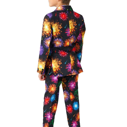 Puku ilotulitus lapsi