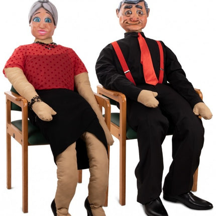 Täyttämällä nukke ylellisyyttä Sarah ja Abraham