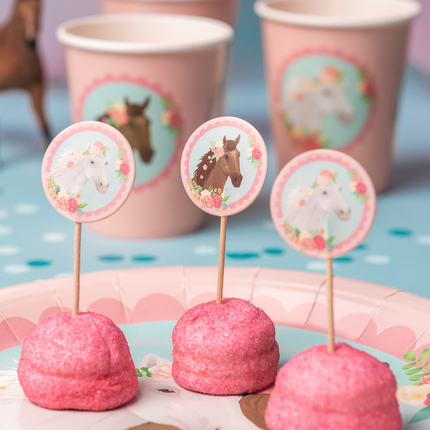 Hevonen Cocktail tikut