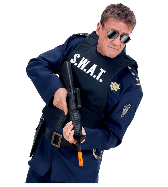 Väärennetty kivääri M16