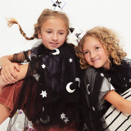 Musta Halloween viitta