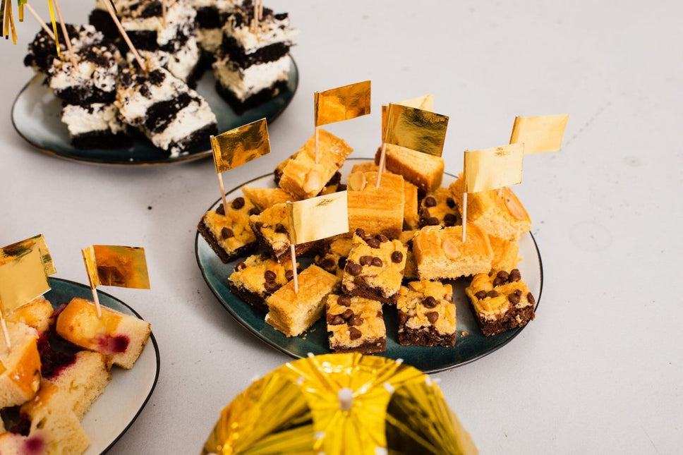 Gouden Cocktailprikkers 50st van WeFiesta koop je bij Partywinkel