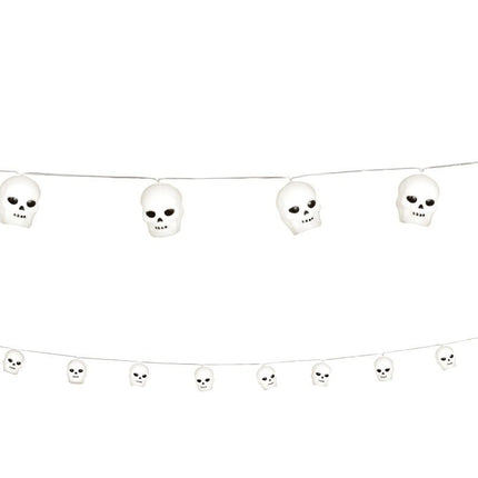 Halloween Lichtslinger Doodshoofden 1,8m van Fiestas Guirca koop je bij Partywinkel