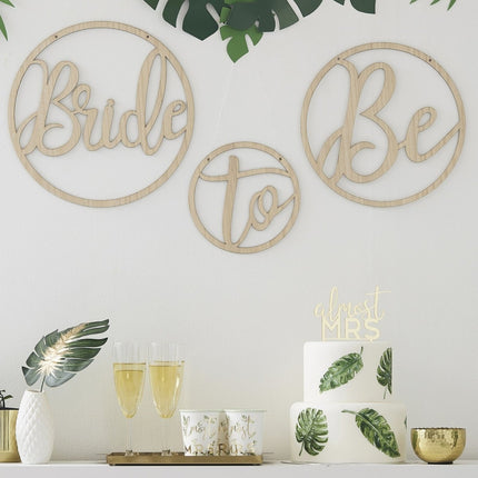 Hangdecoratie Bride To Be Hoepels Hout 3st van Ginger Ray koop je bij Partywinkel