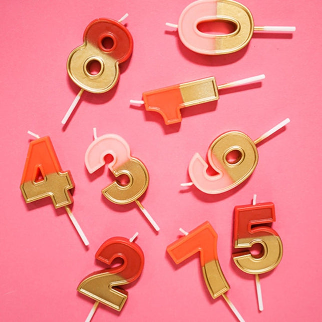 Kaars 8 Jaar Retro Rood 5cm van Folat koop je bij Partywinkel