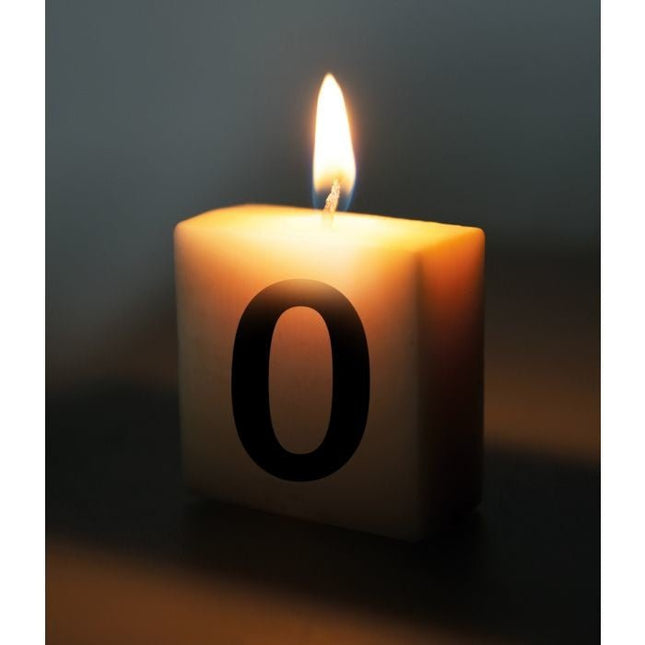 Letter Kaarsje 0 4cm van Paper Dreams koop je bij Partywinkel