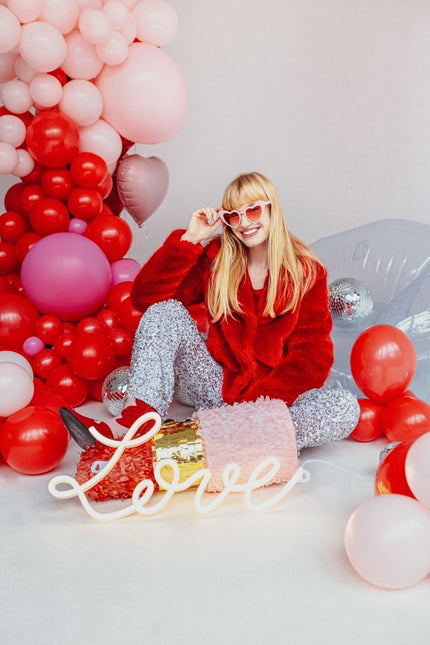 Lippenstift Pinata 54cm van Partydeco koop je bij Partywinkel