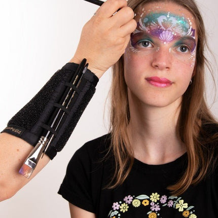 PXP Arm Brush Holder/Cleaner van PXP Professional Colours koop je bij Partywinkel