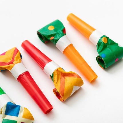 Roltongen Gekleurd 6st van WeFiesta koop je bij Partywinkel