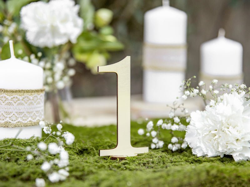Tafelnummers Hout 10,5cm 10st van Partydeco koop je bij Partywinkel