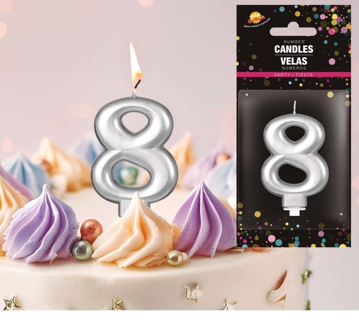 Zilveren Kaars 8 Jaar Metallic 8cm van Fiestas Guirca koop je bij Partywinkel