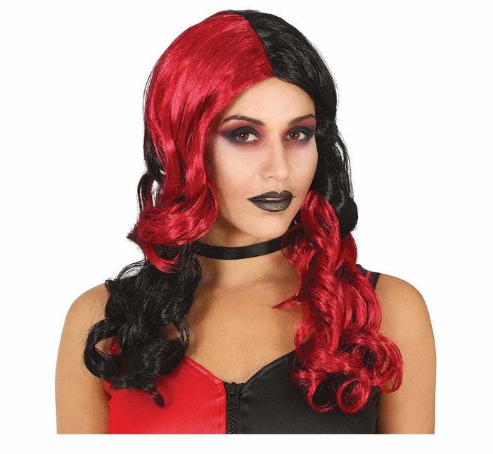 Zwart Rode Pruik Krullen van Fiestas Guirca koop je bij Partywinkel