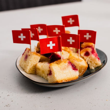 Zwitserland Cocktailprikkers Zwitserland 6cm 50st van WeFiesta koop je bij Partywinkel